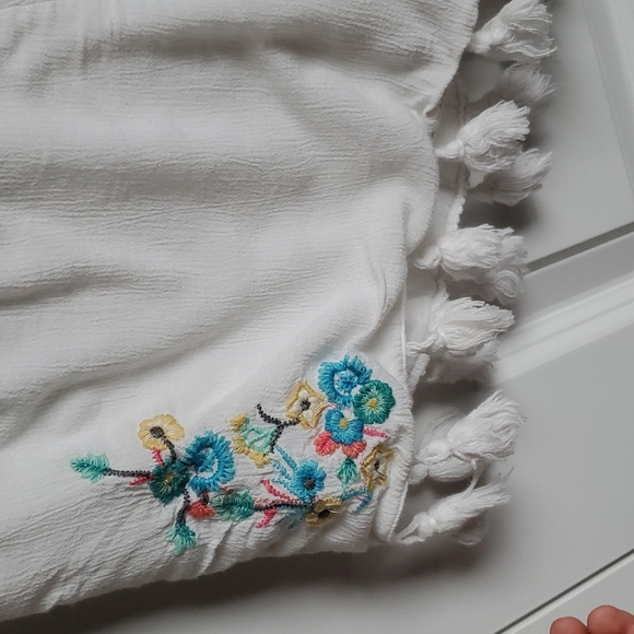 Raga Bohemian Ashlyn Tassel Shorts in Women's Size Medium - Picture 5 of 15